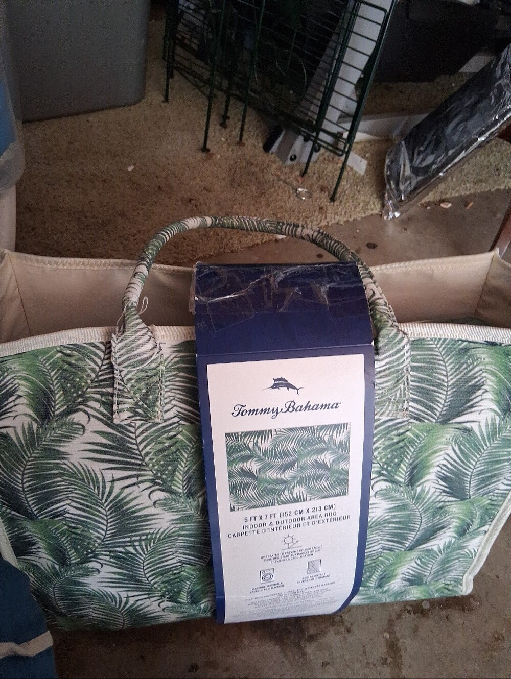 Tommy Bahama 5 FtX 7 Ft Indoor & Outdoor Area Rug With Bonus Fashion Tote NWT